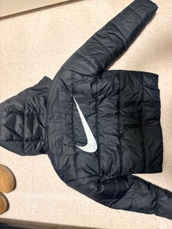 Woman's nike jacket