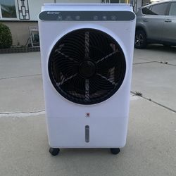 portable fan with water tank