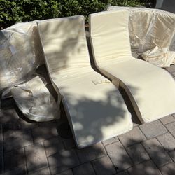 4 Oversized Beach Chairs Set Like New