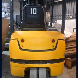 Kumatsu  Electric Forklift