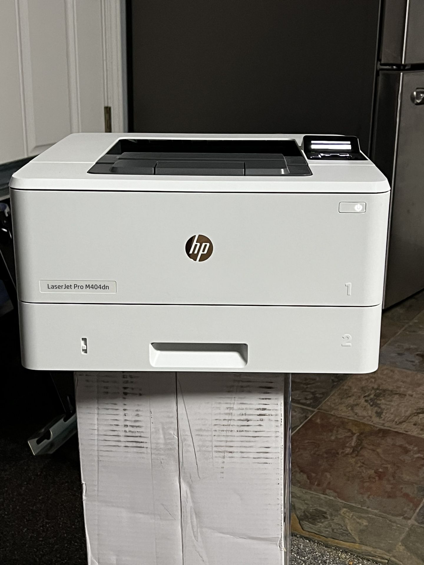 HP LaserJet Pro M404dn Printer 