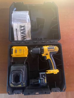 DeWalt 12V Cordless Drill Set Complete