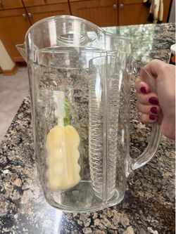 NEW Clear Infuser Pitcher with Cleaner Brush