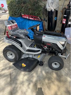 Murray MT200 42 in. 19.0 HP 540cc EX1900 Series Briggs and Stratton Engine Automatic Gas Riding Lawn