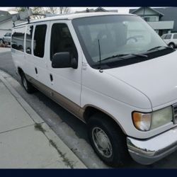 1996 Ford Club Wagon