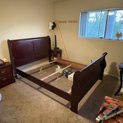 Bed Frame Queen Size 