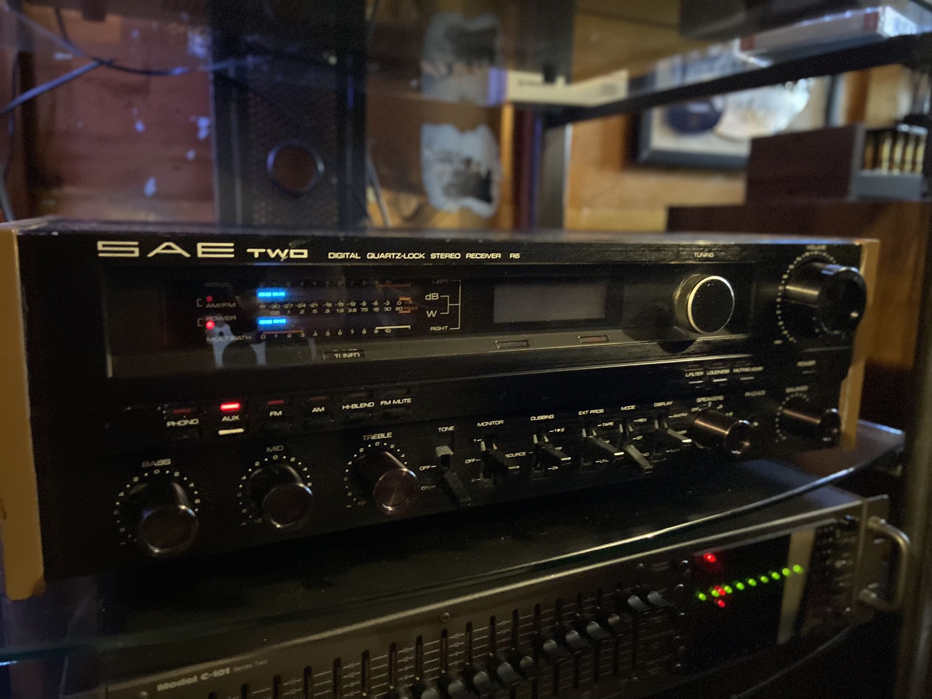 Vintage SAE Two Stereo Receiver R6