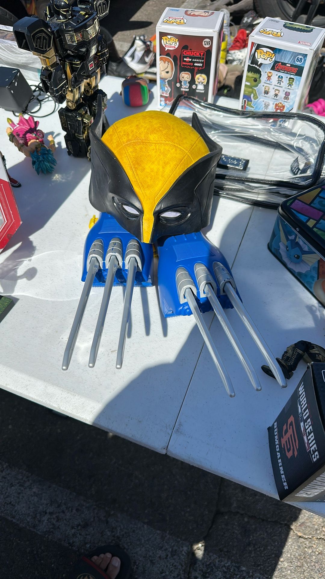 Wolverine Cowl And Claw