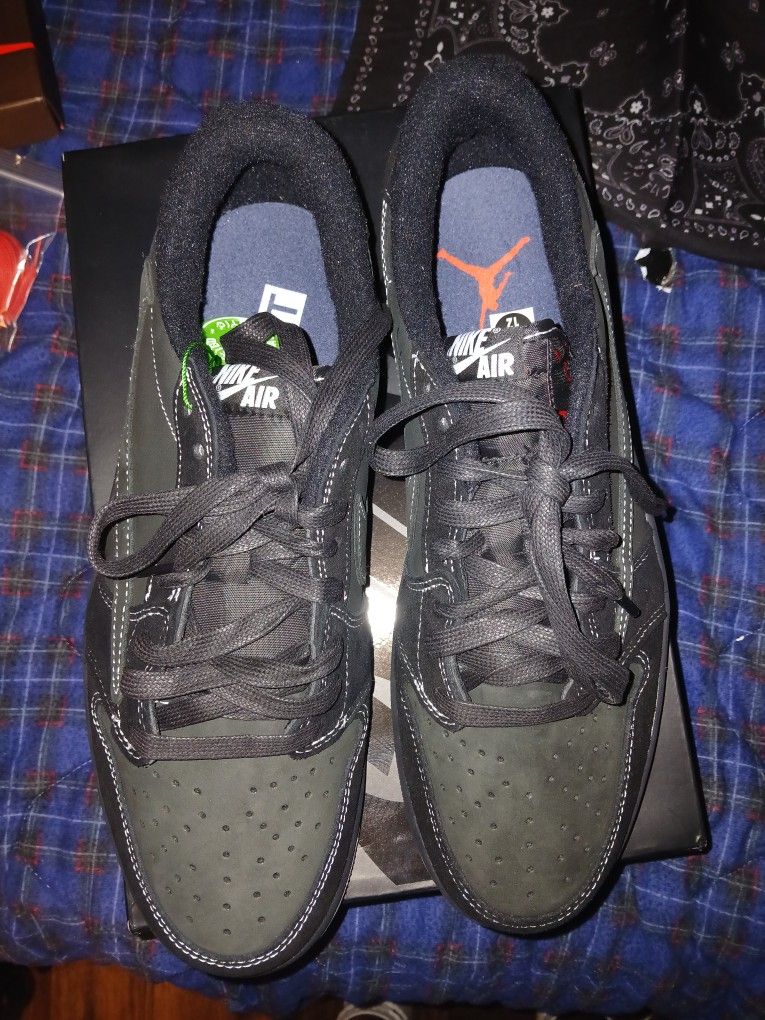TRAVIS SCOTT BLACK PHANTOMS
