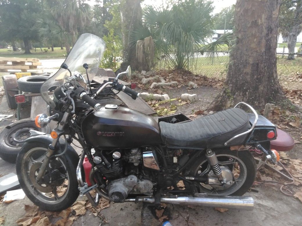 79 Suzuki 850