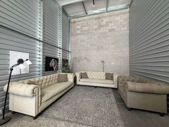 Luxury Chesterfield Sofa Set- free delivery