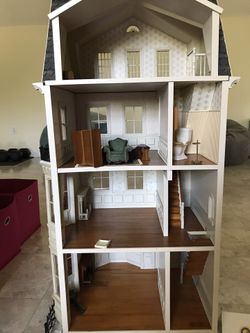 Wooden Dollhouse & Accessories for Sale in Nashua, NH - OfferUp