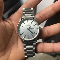 Nixon Watch