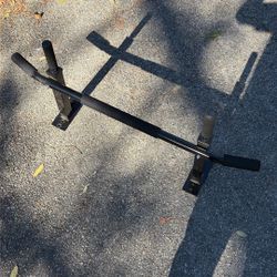 Pull up bar