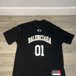 Size Large And Medium 