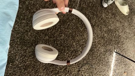 Beats Solo 4