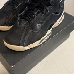 Kids Jordan Size 1