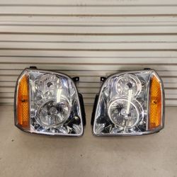 2007 To 2014 GMC Yukon Headlights 