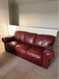 Burgundy Sofa – Great Condition