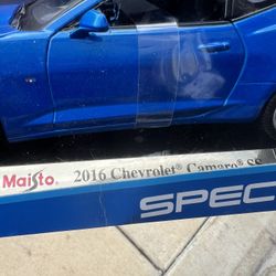 Toy Model Ford Camaro