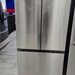 Bespoke 30 cu. ft. 3-Door French Door Smart Refrigerator with Beverage Center in Stainless Steel