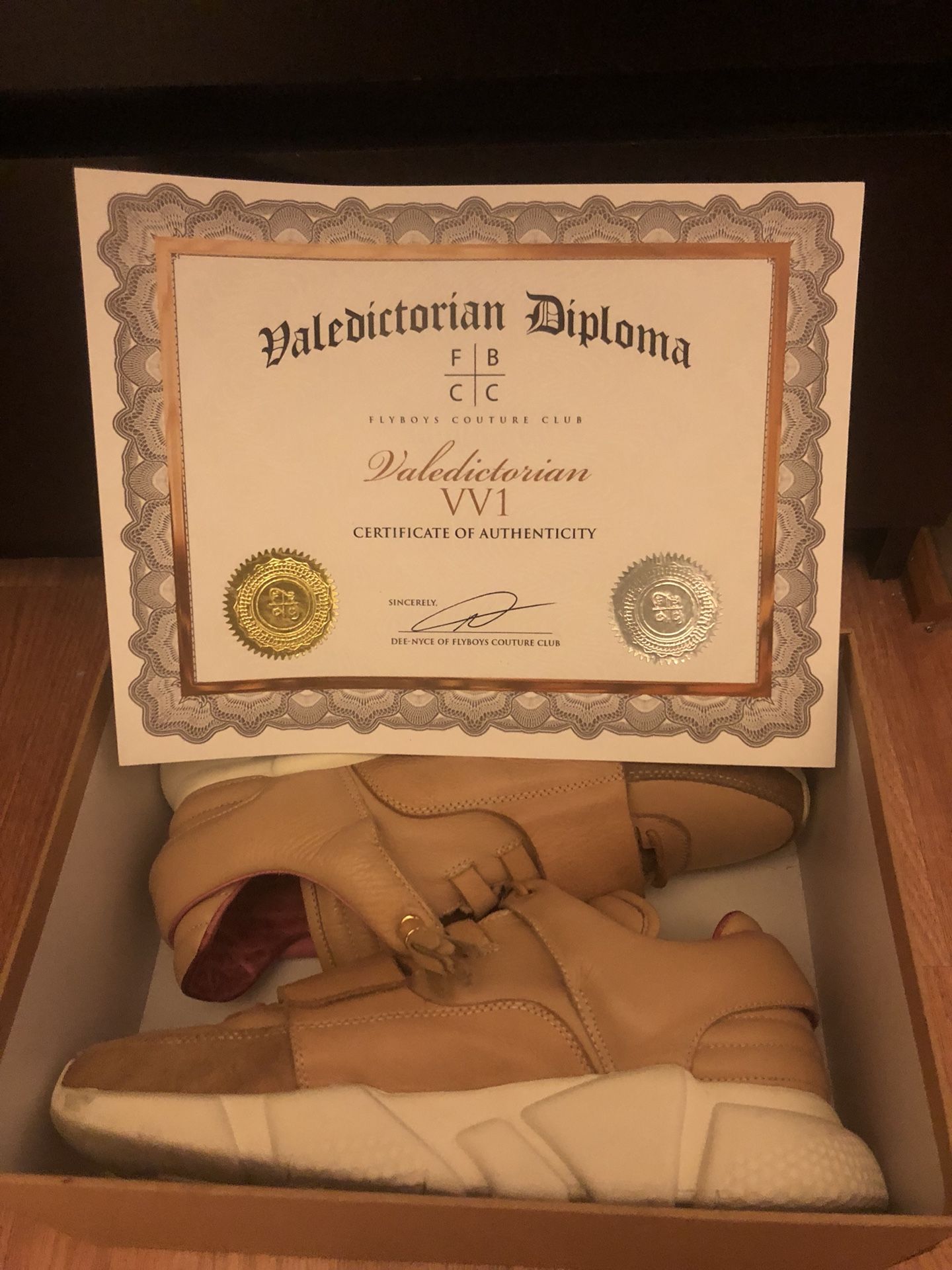 FBCC valedictorian VV1 Size 8 lightly Used EXCLUSIVE AF for