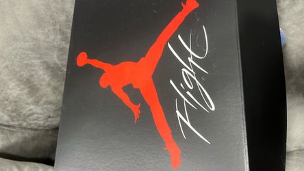 Jordan 4 Retro Summit white/red