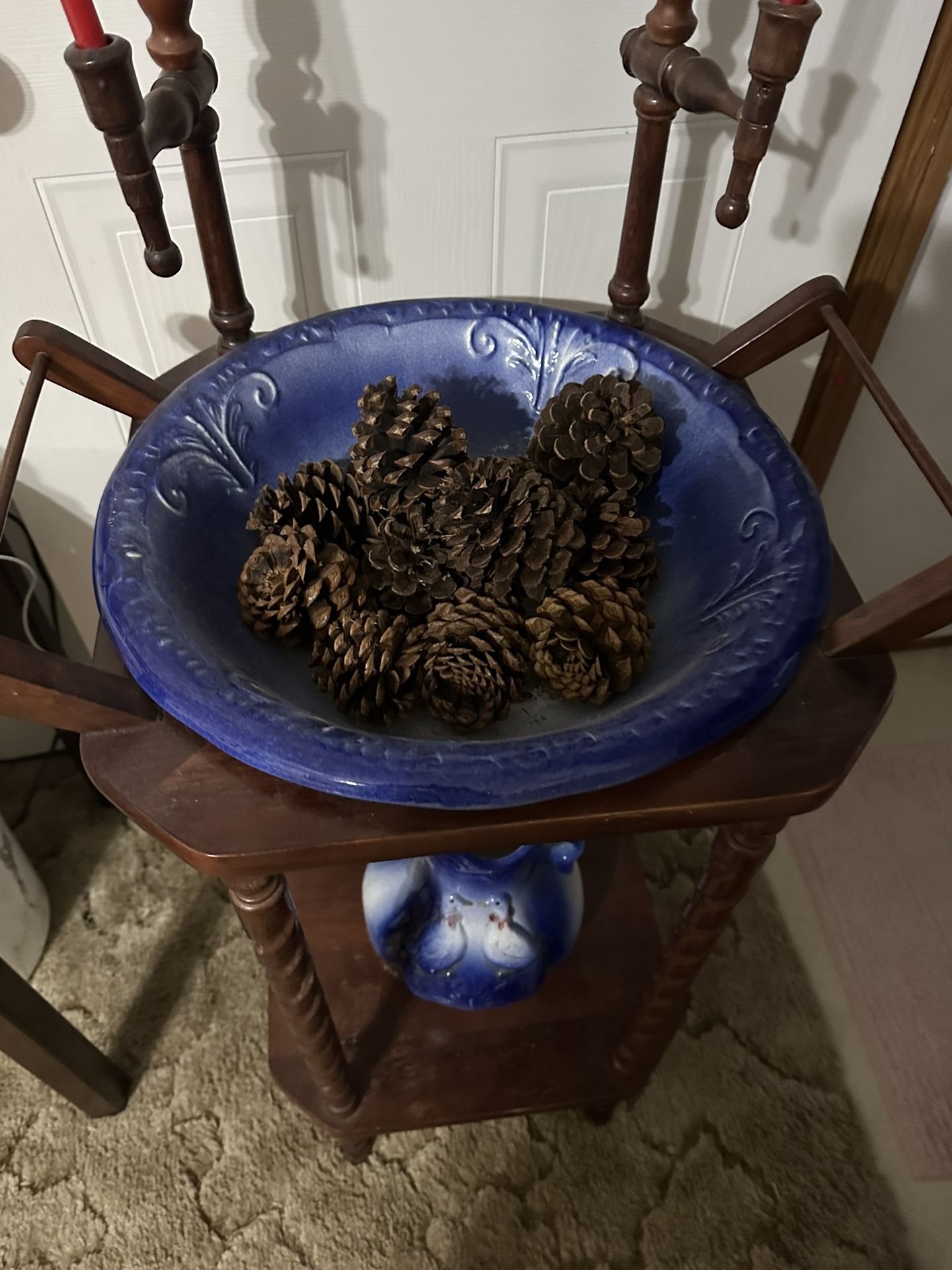 Antique Wash Basin With Stand