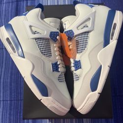 Jordan 4 Retro ‘Military Blue’ 