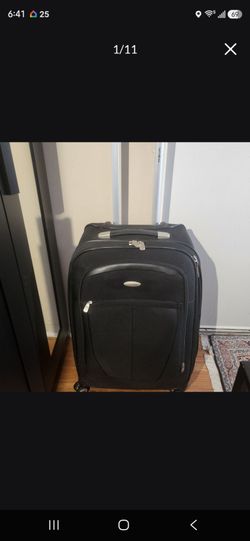 SAMSONITE  Pro Medium Size  Luggage