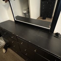 Vanity Dresser 