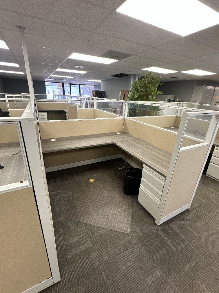 Cubicle Desk