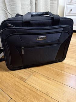 MaletĆn de alta calidad para laptop