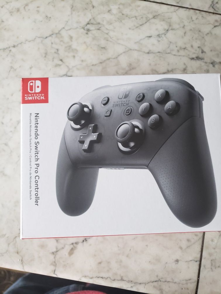 Nintendo Switch Pro Controller New In Box Sealed