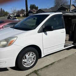 2005 Toyota Sienna