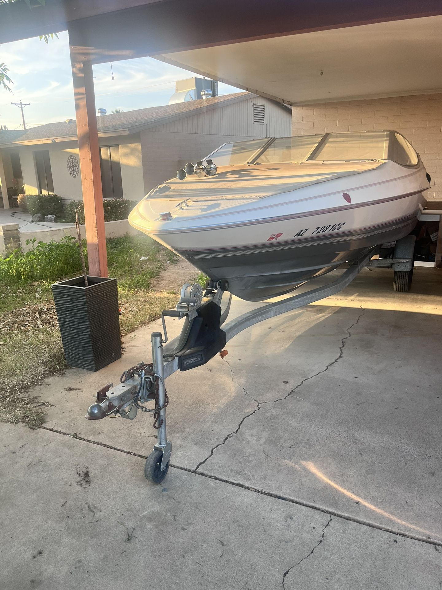 1990 Bayliner MerCruiser 3.0 L.