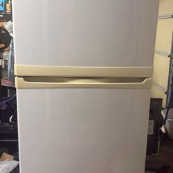 Amana Refrigerator/freezer