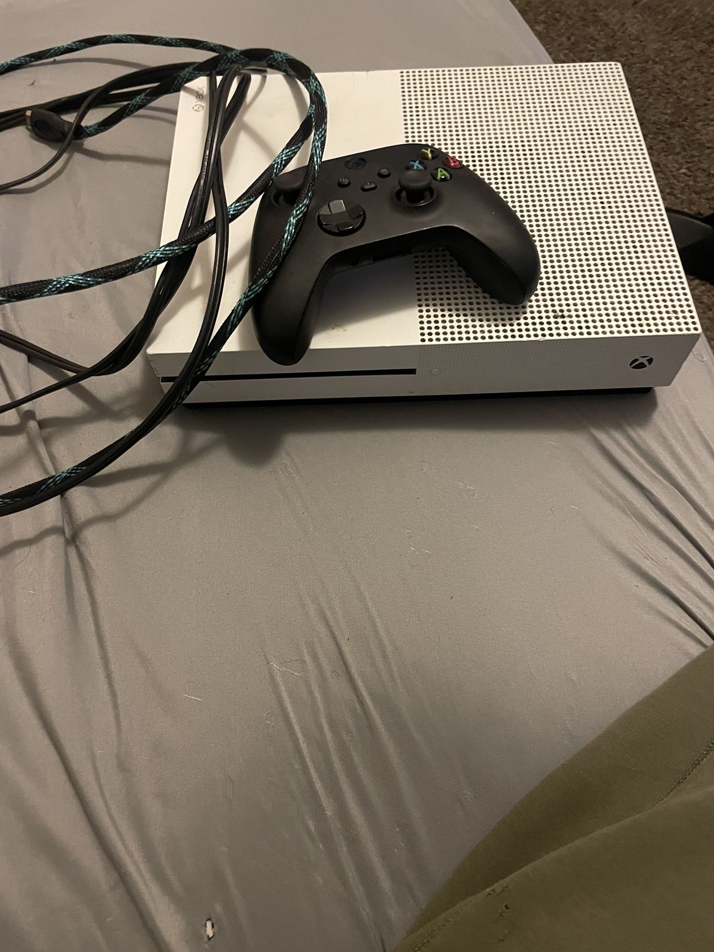 Xbox One S