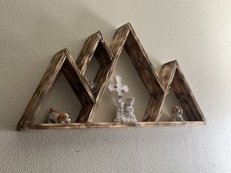 Mountain Shelf 