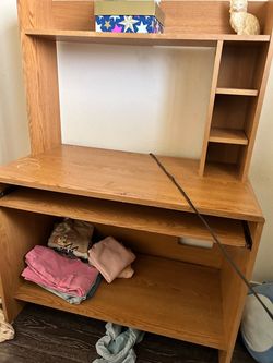 Wood Computer Desk with Hutch