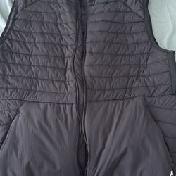 Kenneth Cole Active Modern Fit Black Puffer Vest