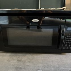 Whirlpool Over The Range Microwave Black!
