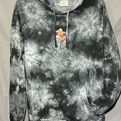 Gyarados Take Flight Black and Gray Tie-Dye Pullover Hoodie Size Medium