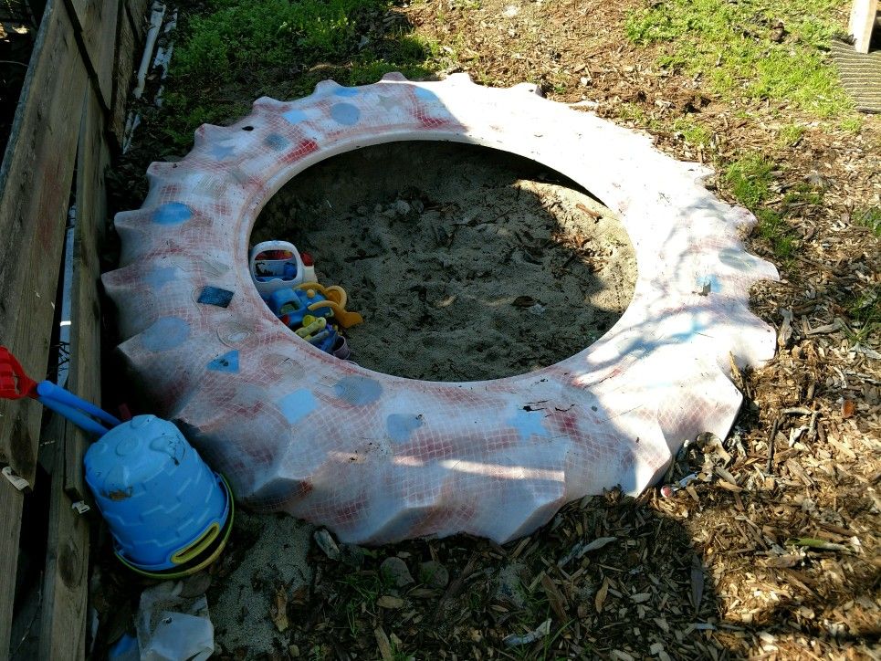 FREE!!!! HUGE tractor tire for sandbox!!!