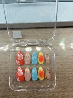 Summer nails