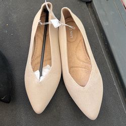New Old Navy Flats
