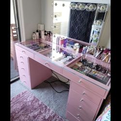 Impressions Vanity Slaystation & Bluetooth Mirror with speakers