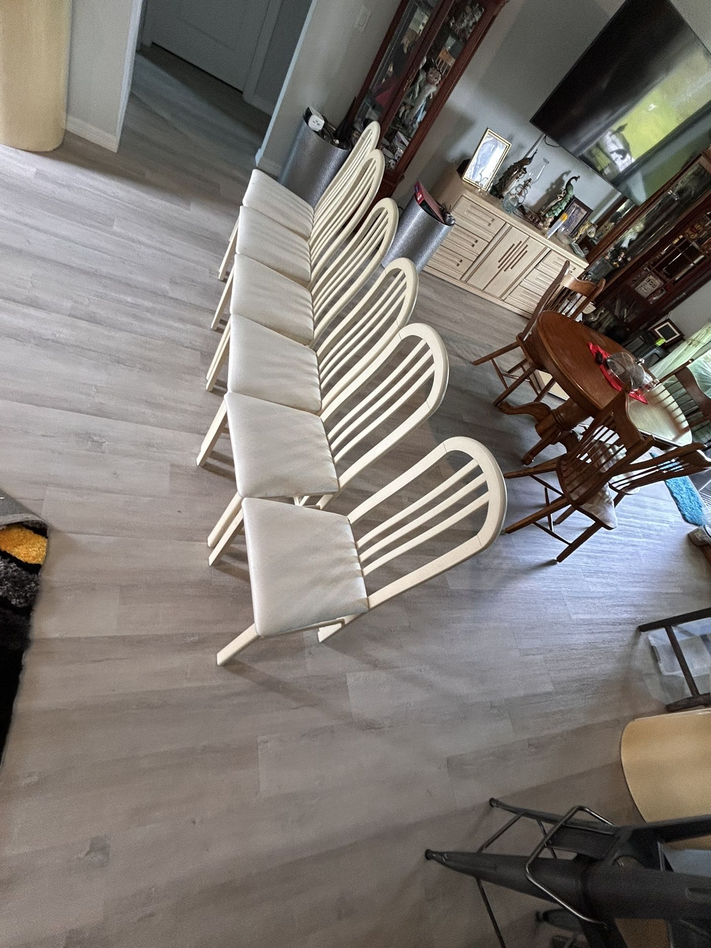 6 Chairs With A Table