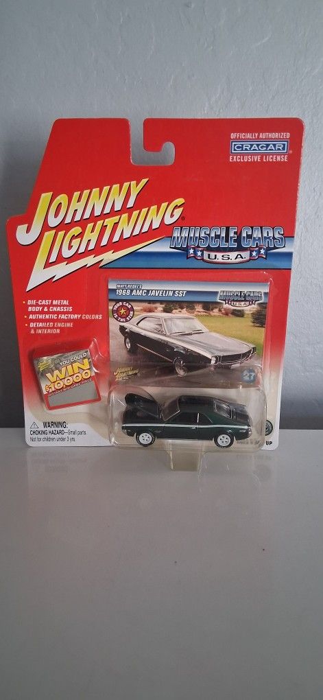 Johnny Lightning White Chase AMC Javelin Sst