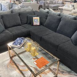 $1699 Black Sectional 🖤